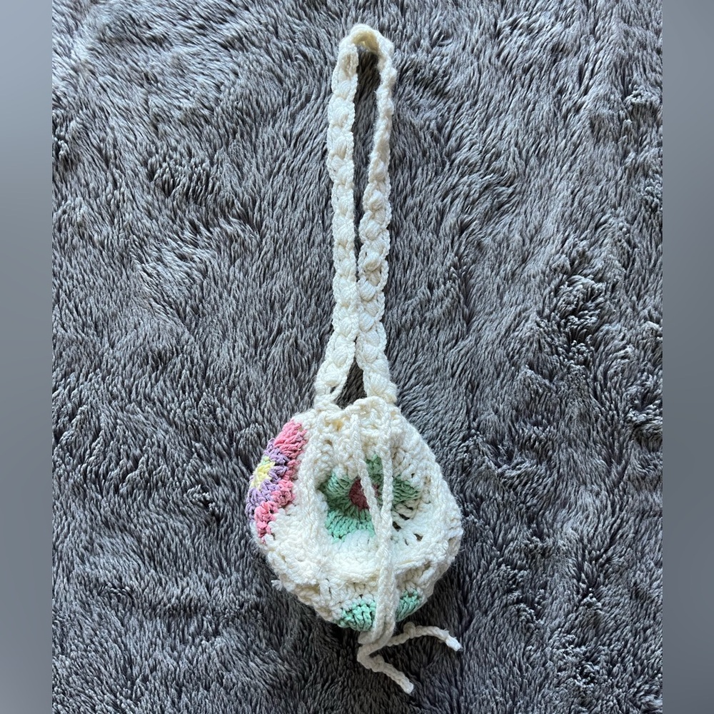 Crochet Floral pull bag